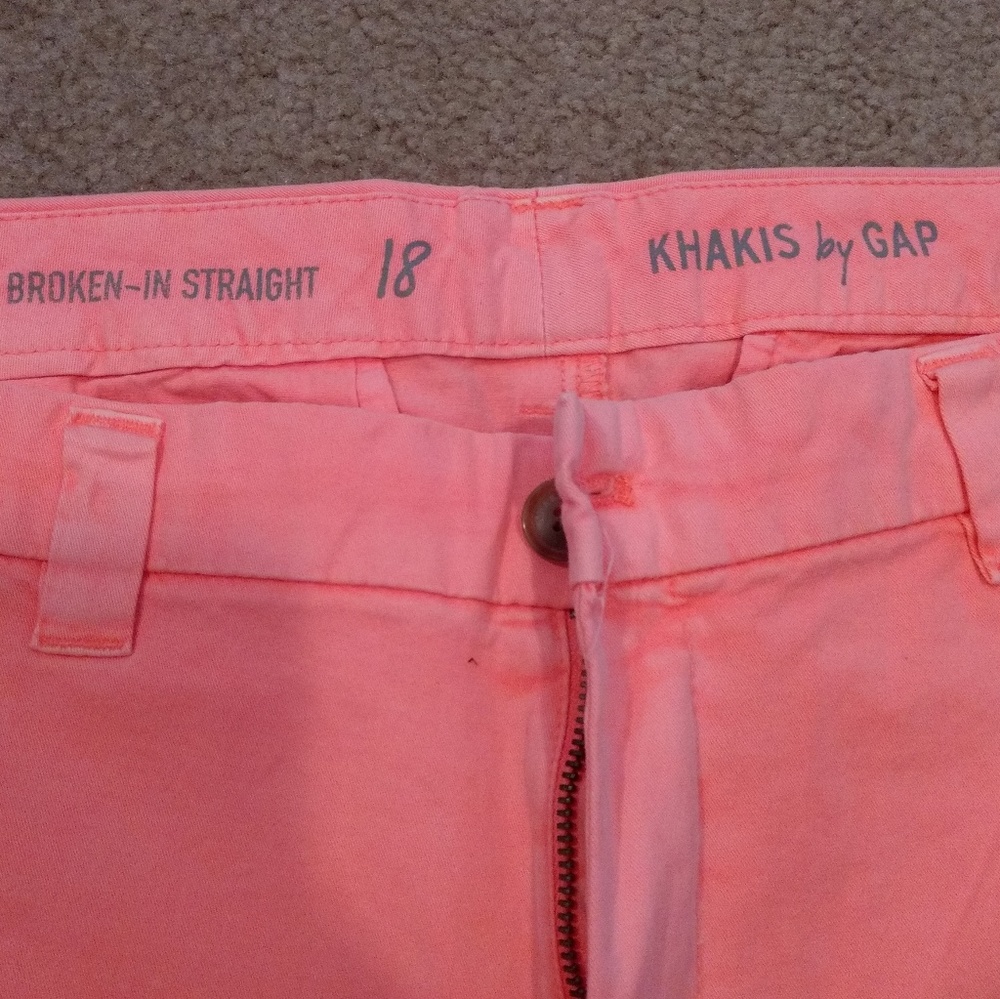 GAP Khaki Ankle Length Size 18
